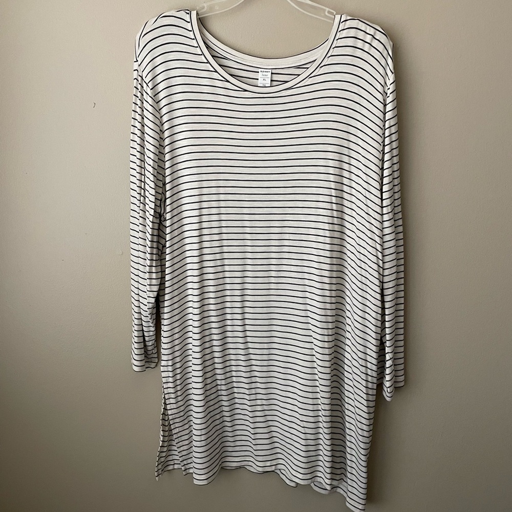 NWT! XL old navy luxe cream white and black stripes. Long sleeve tunic length